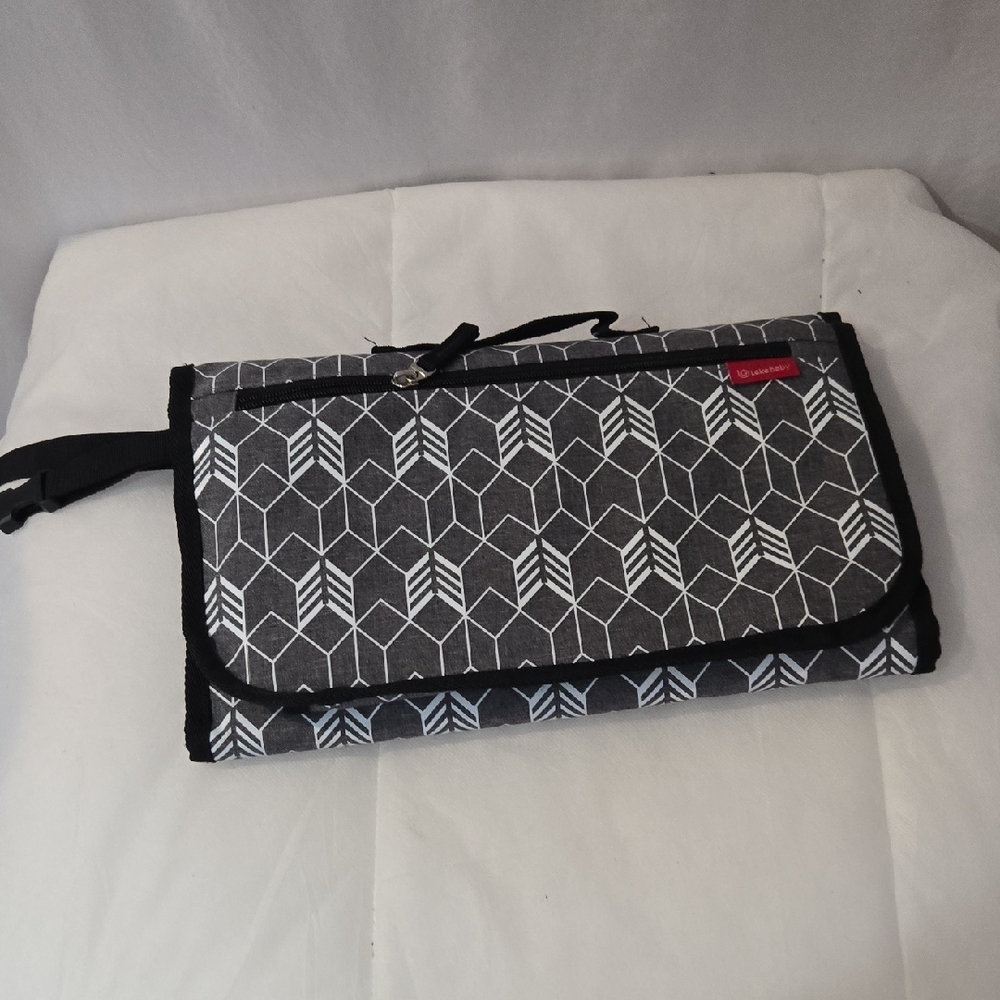 Stylish Gray Geometric Baby Station Bag